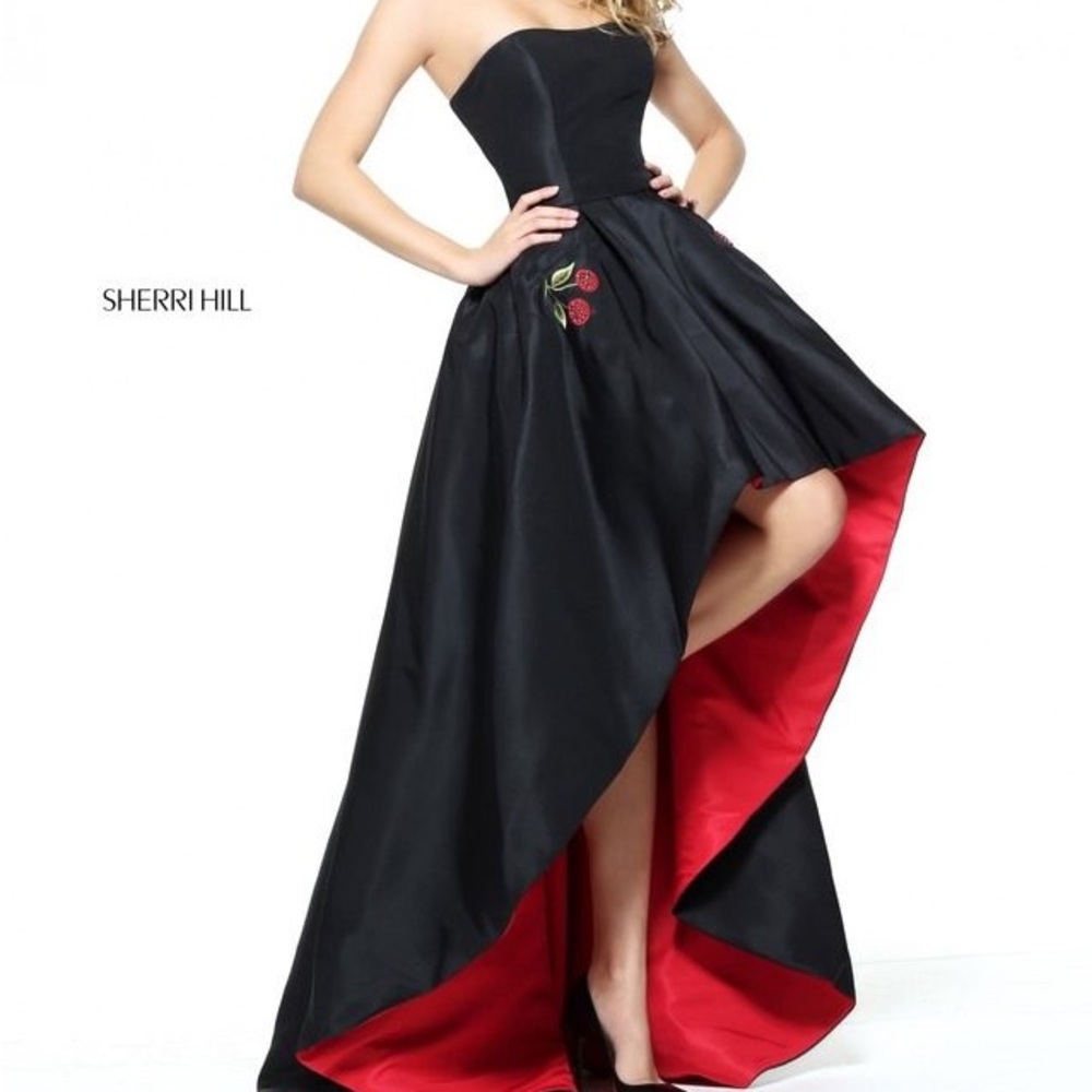 Sherri Hill Elegant Black & Red Gown